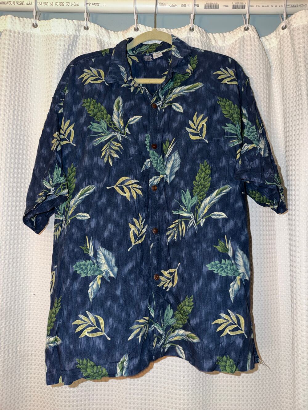 Vintage 2004 Hibiscus Collection Hawaii Rayon Aloha Shirt XXL